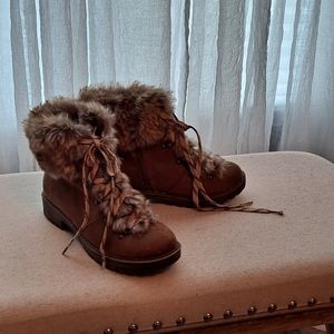 Target suede and faux fur boots sz 7